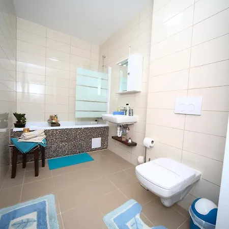 Apartment B&m